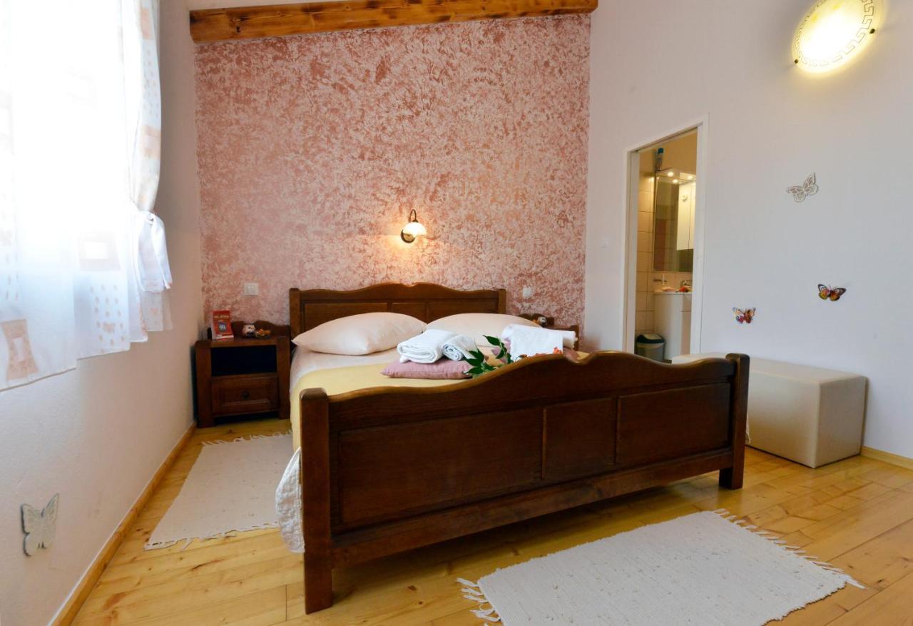 Bed And Breakfast Casa Rustica Vodnjan Luaran gambar