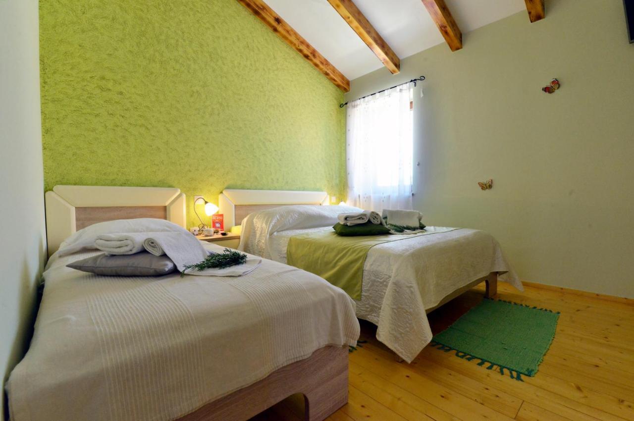 Bed And Breakfast Casa Rustica Vodnjan Luaran gambar